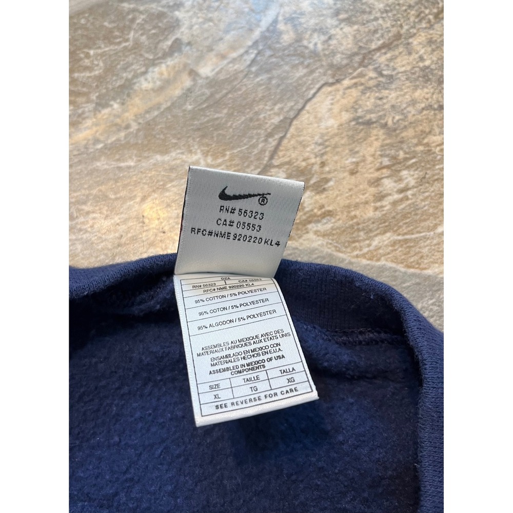 Nike Sweatshirt Mens XL Navy Blue Vintage Embroidered Swoosh Crewneck - Picture 4 of 7